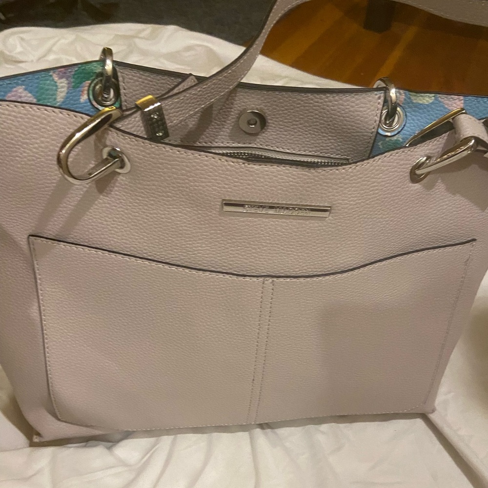 Steve Madden Clay tote bag with stainless hardware.